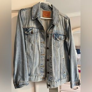 Levi’s Oversized Jean Jacket
